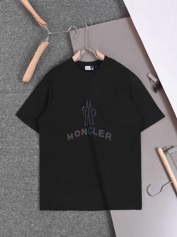 ブランドTシャツ正面デザイン